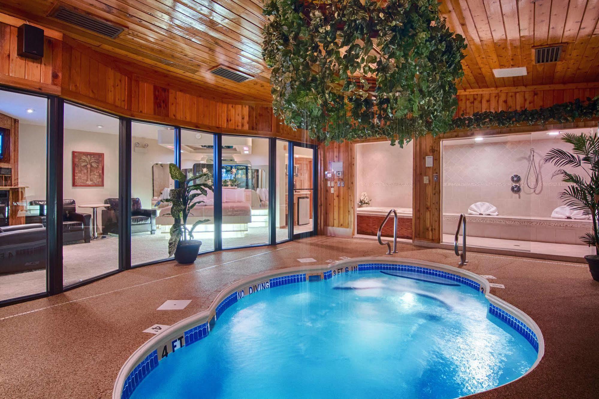 Sybaris Pool Suites - Indianapolis Ngoại thất bức ảnh