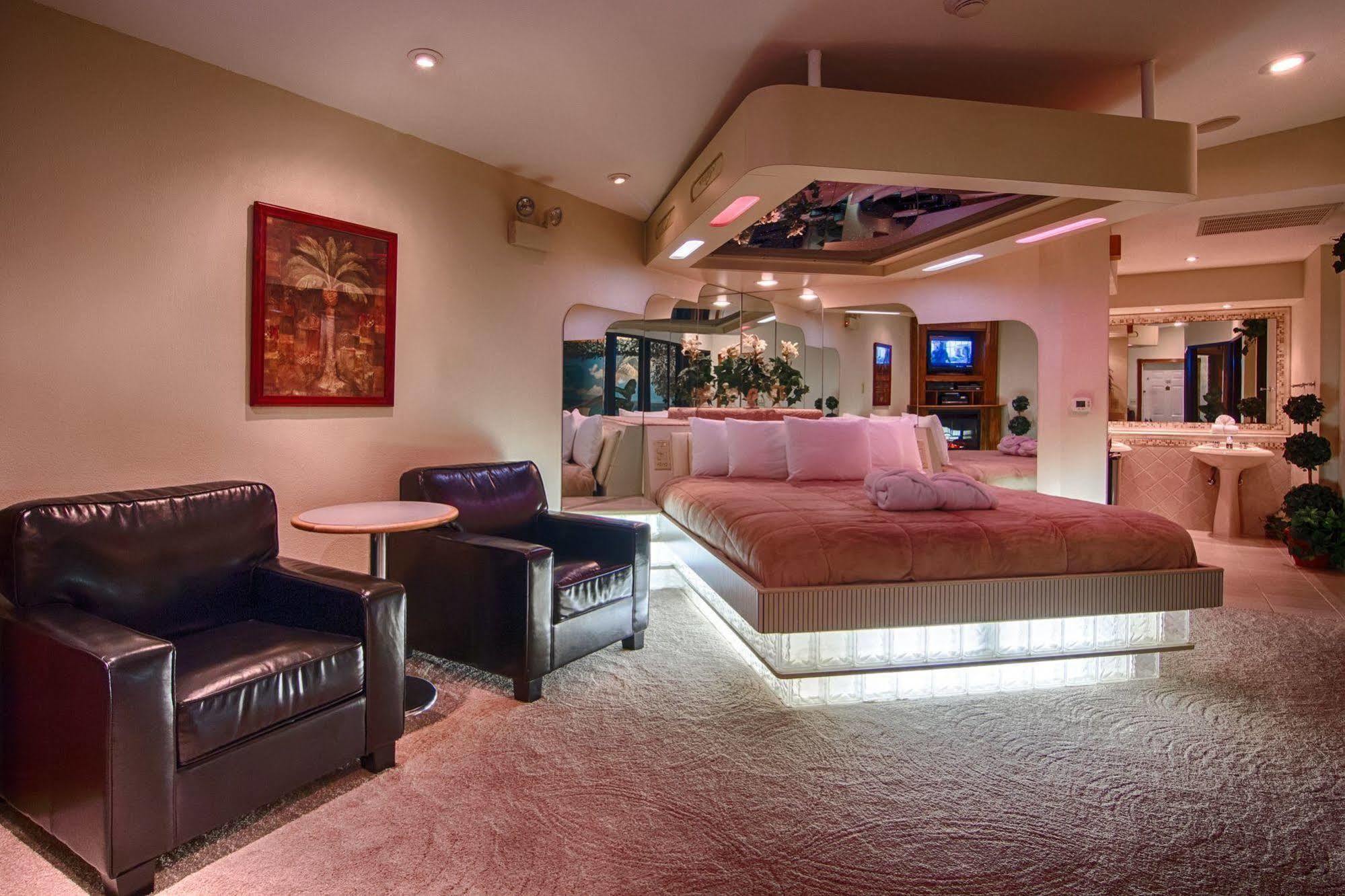 Sybaris Pool Suites - Indianapolis Ngoại thất bức ảnh